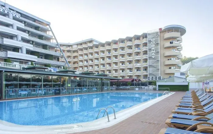 Beach Club Doğanay Otel Transfer alanyatransfer.com