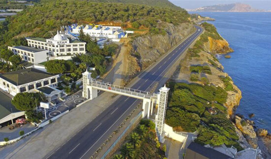 VIP Transfer Services from Antalya Airport to Sea Star Islamic Hotel in Konaklı