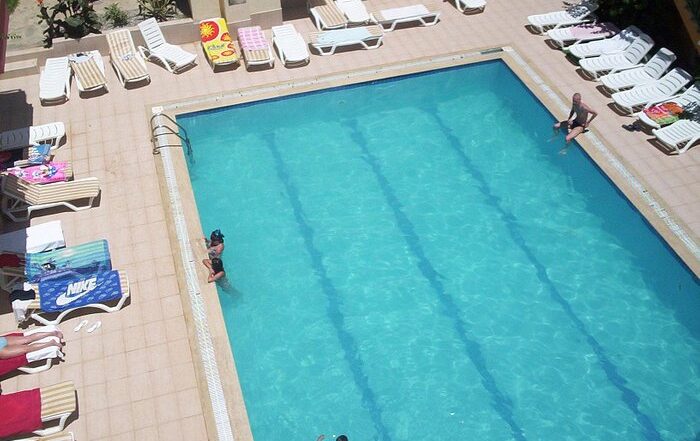 VIP Transfer Services from Antalya Airport to Club Cemar Hotel Türkler Luxury and Convenience