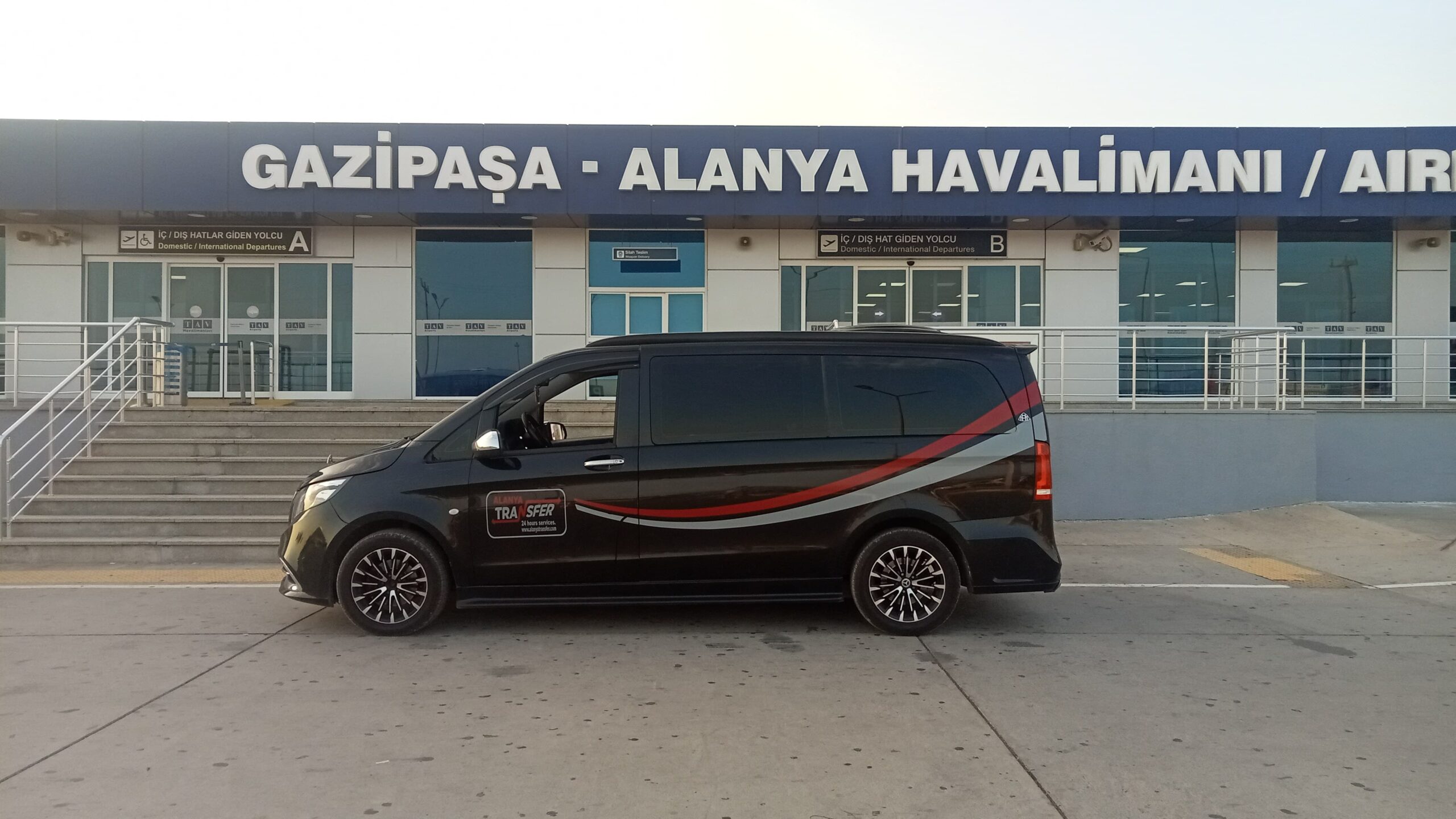 Convenient Private Transfer Services from Gazipaşa Airport to Azakoğlu Sahil Sitesi Alanya A Stress Free Journey