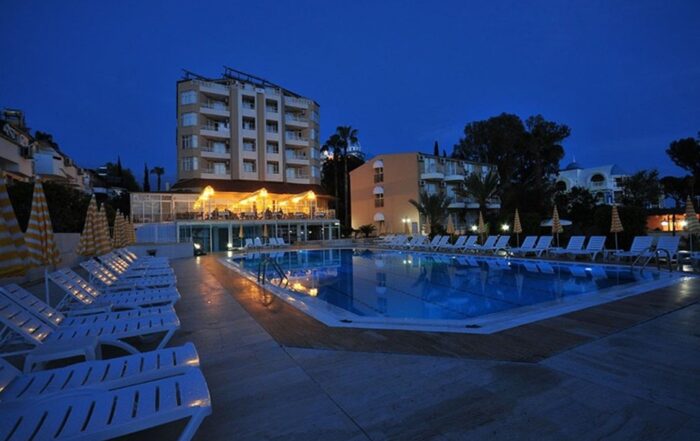 VIP-Transfer-Services-from-Antalya-Airport-to-Incekum-Su-Hotel-in-Avsallar