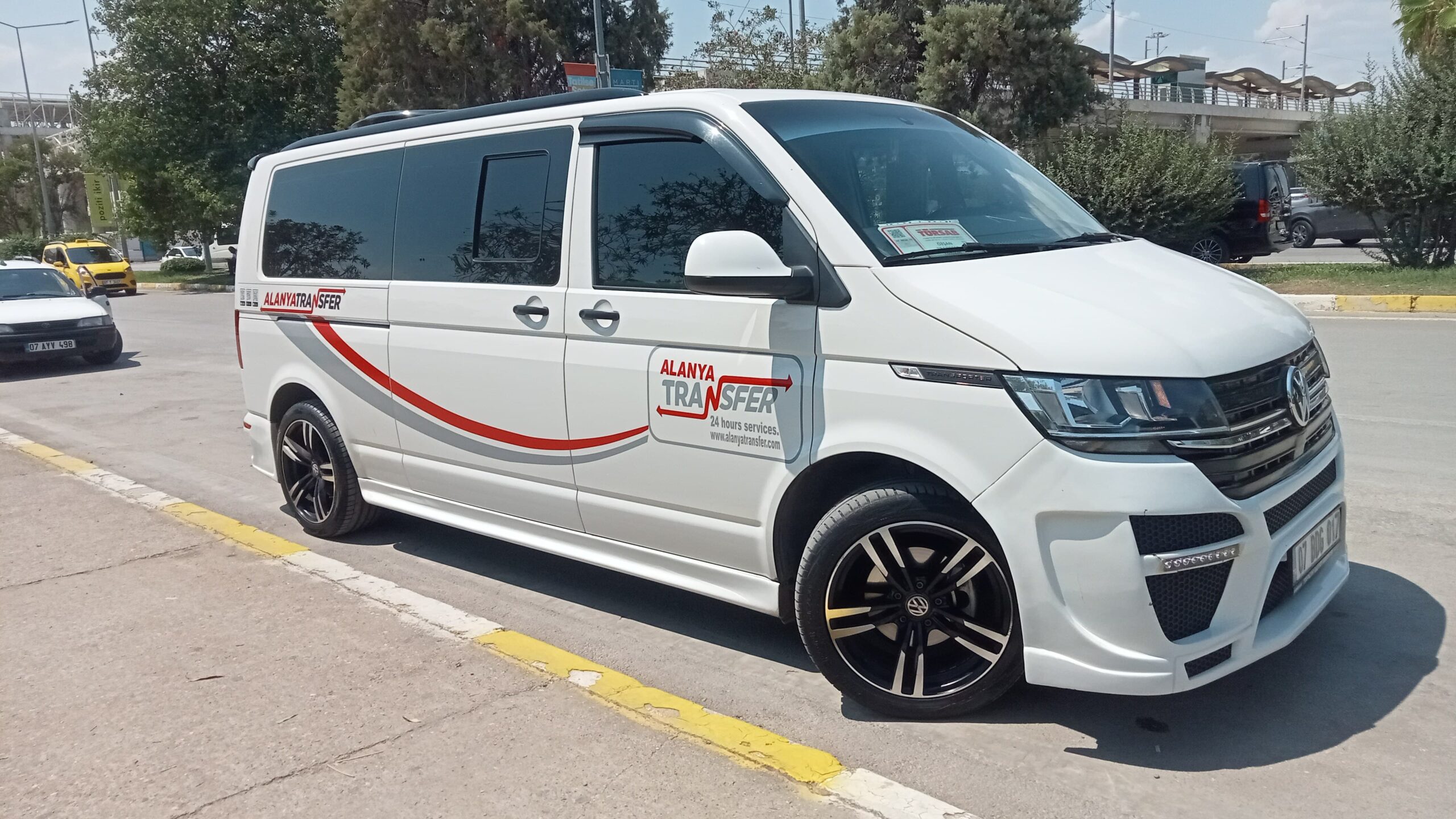 Private Transfer Services from Gazipaşa Airport to Snowdrop Restaurant in Bektaş Alanya