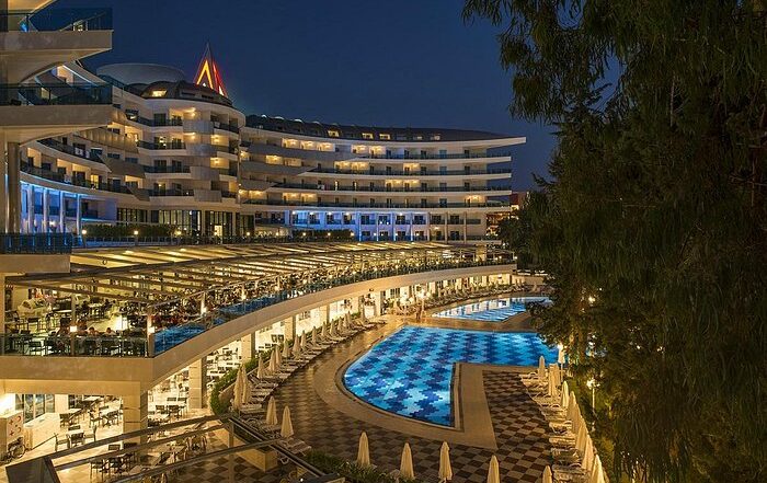 VIP Transfer Services from Antalya Airport to Botanik Platinum Hotel Okurcalar
