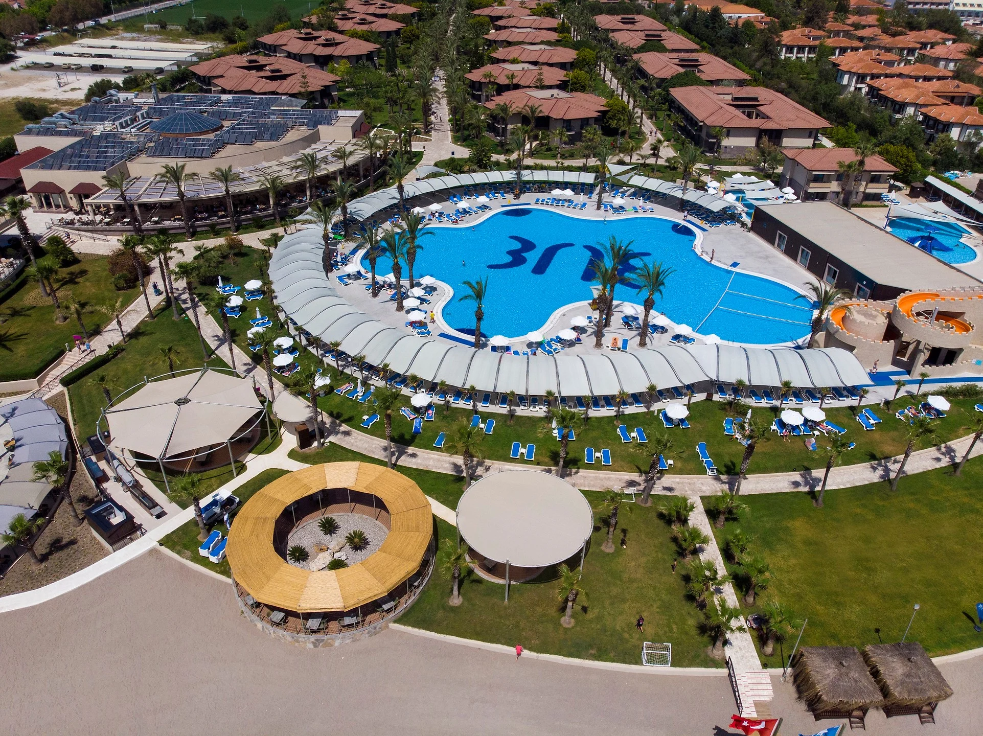 VIP Transfer Services from Antalya Airport to TUI Blue Palm Garden in Kızılağç