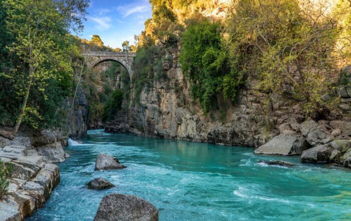 Discover the Natural Beauty of Köprülü Canyon with Reliable Side Transfer Services