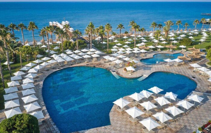 Luxury and Comfortable VIP Transfer Services from Antalya Airport to Sorgun Beach Park Side for a Premium Travel Experience