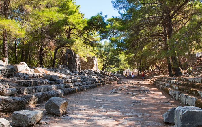 Discover the Ancient Beauty of Phaselis and Enjoy a Comfortable Transfer with Our Kemer Transfer Service