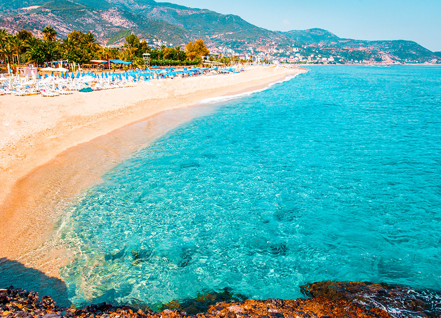 Discover the Beauty of Kleopatra Beach in Alanya with the Comfort of Our Private Transfer Services