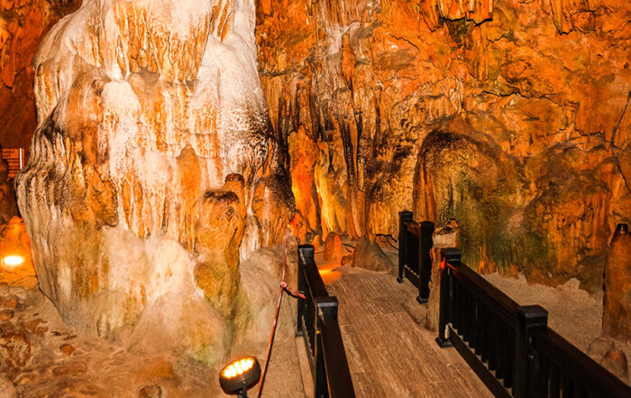 Discover the Fascinating Damlataş Cave and Enjoy a Hassle Free Transfer with Our Alanya Transfer Services