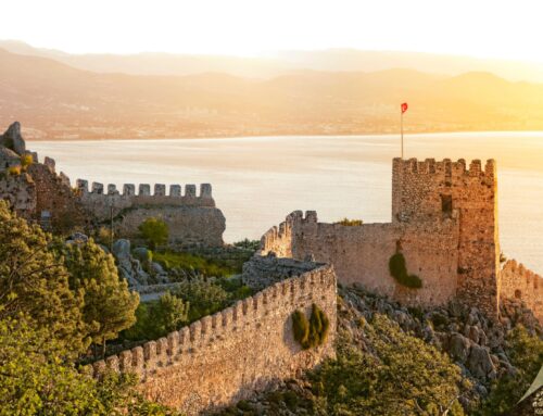 Entdecken Sie die Burg von Alanya: Ein historisches Juwel mit komfortablen Transfers von unserem Alanya Transferservice