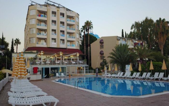Enjoy Premium Comfort and First Class Convenience with VIP Transfer Services from Antalya Airport to İncekum Su Hotel in Avsallar