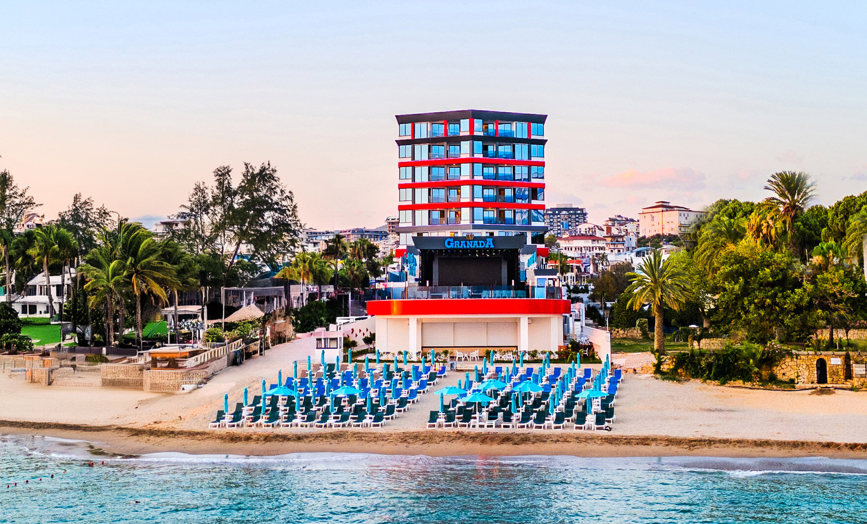 Enjoy a Seamless and Luxurious Travel Experience with Private Transfer Services from Gazipaşa Alanya Airport to Granada Luxury Resort Avsallar