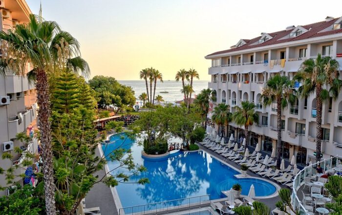Experience the Ultimate in Luxury and Comfort with Our VIP Transfer Services from Antalya Airport to Side Star Beach Hotel