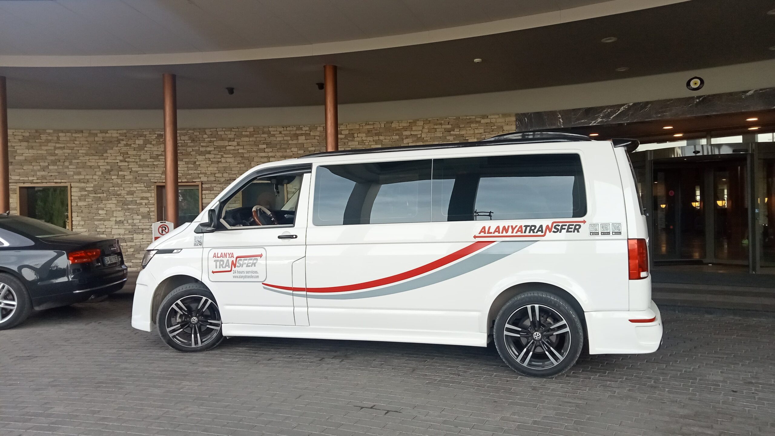 Reliable and Comfortable 247 Transfer Services from Konaklı to Çıralı for a Stress Free Journey