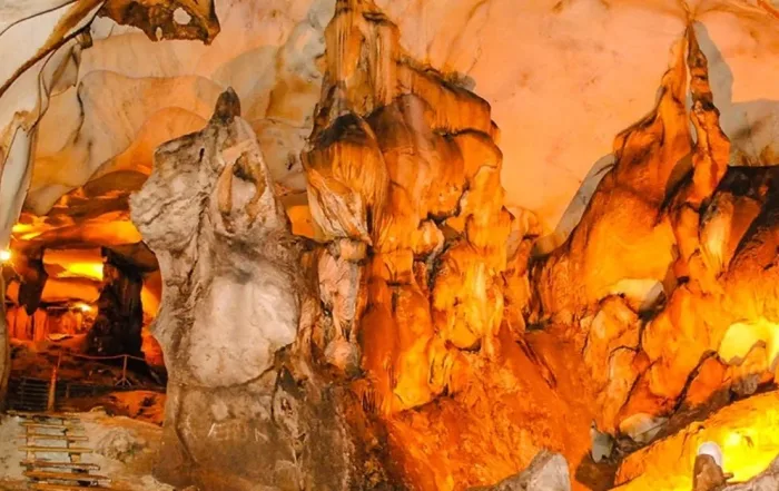 Discover the Hidden Beauty of Yalan Dünya Cave in Gazipaşa with the Comfort of Private Transfers.jpg