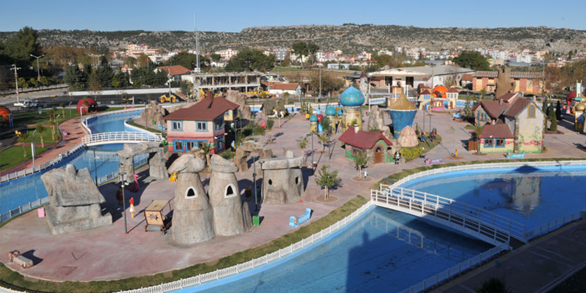 Discover the Magic of Antalya Masal Parkı A Fairy Tale Escape for Families, with Comfortable Travel Services