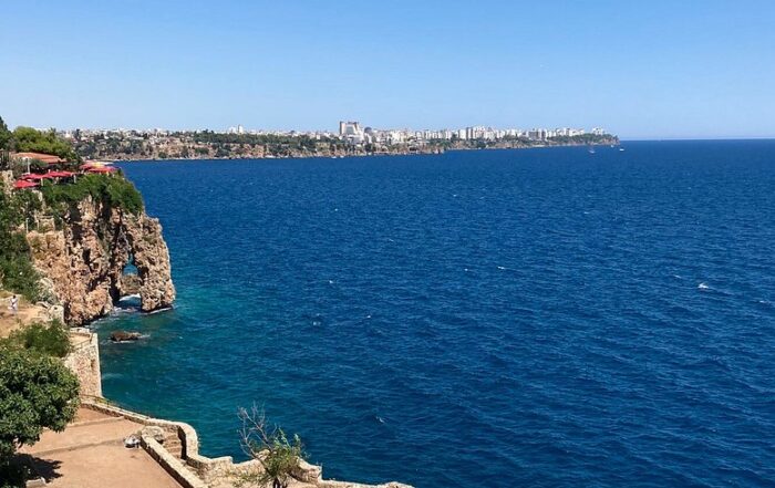 Discover the Serenity of Falez Park in Antalya A Cliffside Paradise Enhanced by the Comfort of Antalya Transfer VIP Services