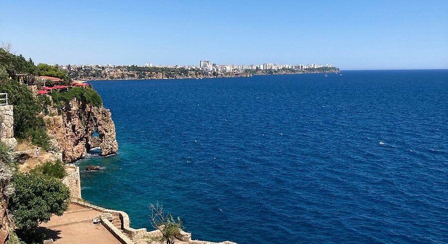 Discover the Serenity of Falez Park in Antalya A Cliffside Paradise Enhanced by the Comfort of Antalya Transfer VIP Services