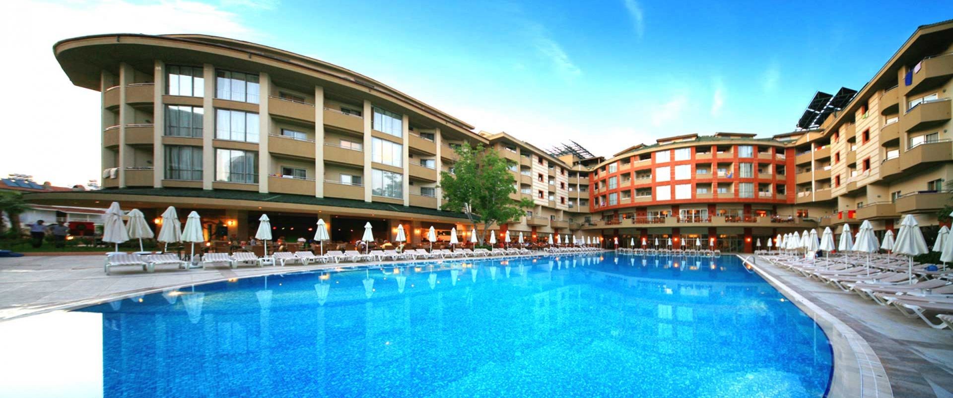 Experience First Class VIP Transfer Services from Antalya Airport to Side Star Park Hotel with Comfort and Style