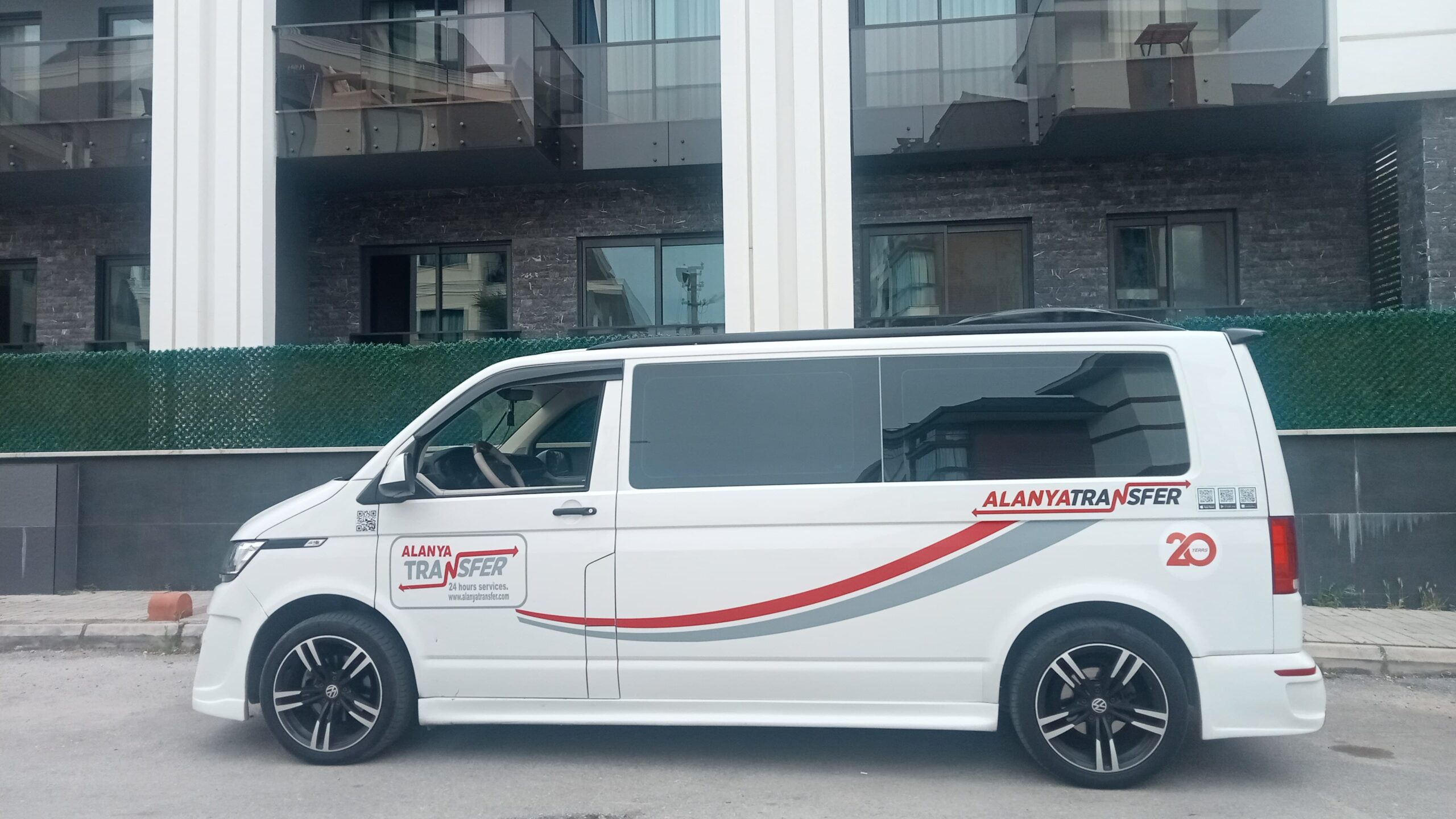Experience Premium Comfort and Hassle Free Travel with Private Transfers from Gazipaşa Alanya Airport to Konak Green Towers Avsallar