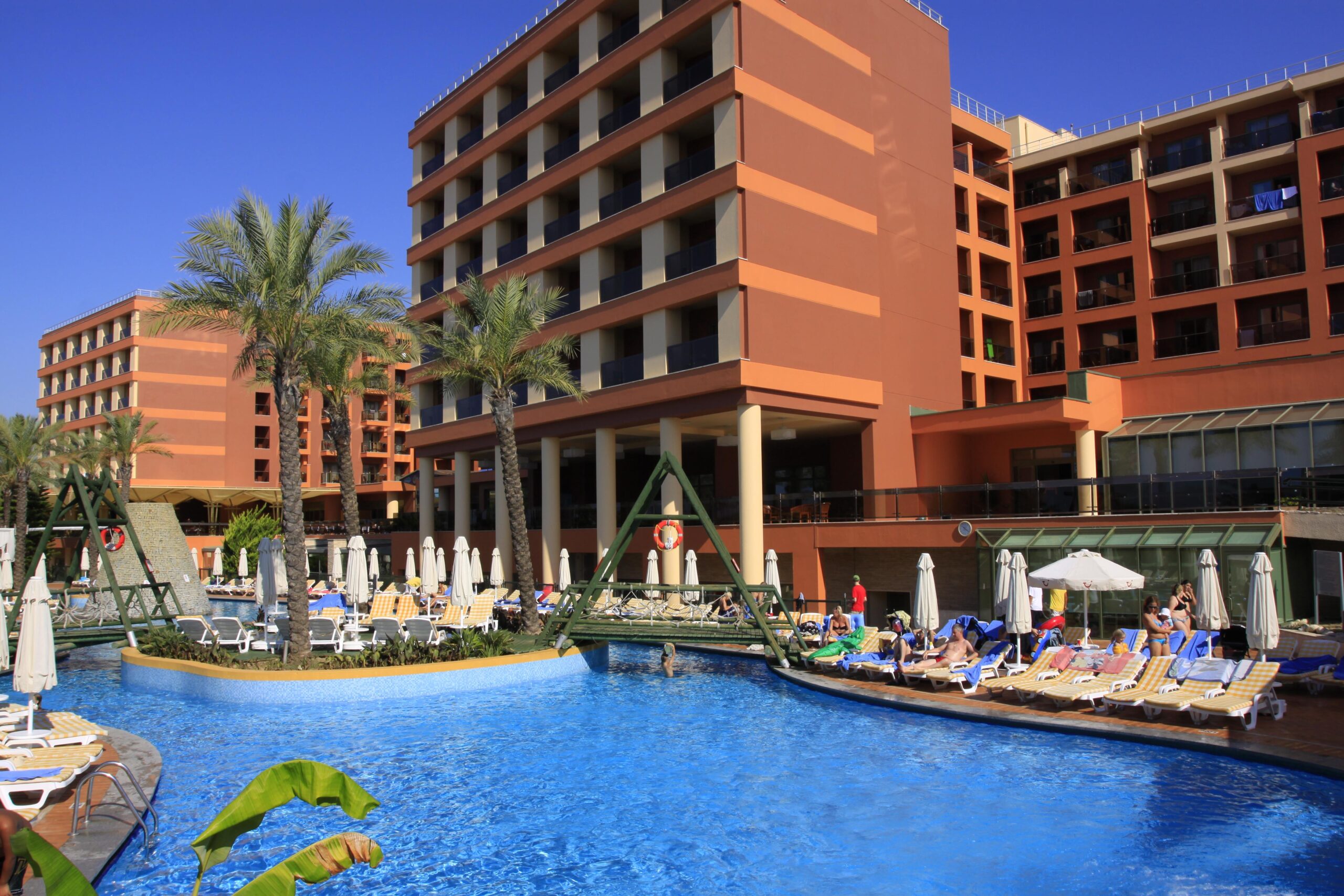 Experience Premium Comfort from Antalya AYT Airport to AQI Pegasos Resort Hotel in Avsallar with Our Exclusive VIP Transfer Services