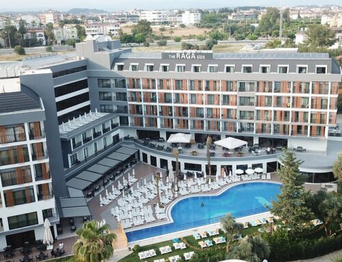 Premium-VIP-Transfer vom Flughafen Antalya (AYT) zum The Raga Side: Stilvoll reisen mit privatem Chauffeurservice rund um die Uhr
