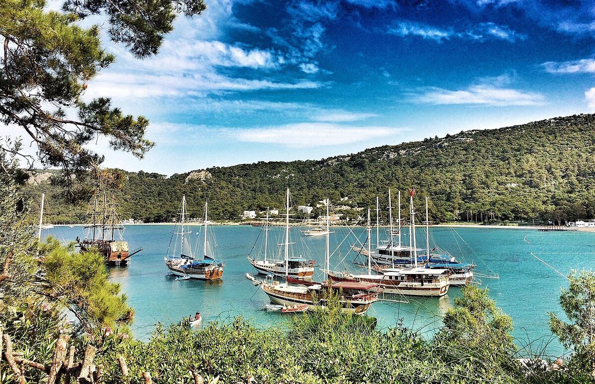 Step Into Turkish Nomadic Culture Discover Folkloric Yörük Park in Kemer with Comfortable Private Transfers