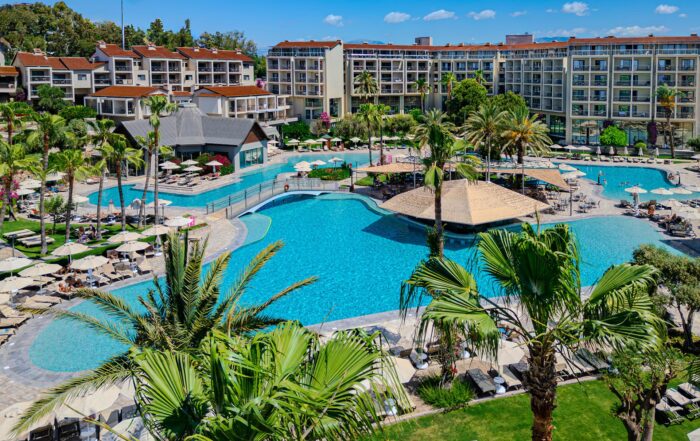 Antalya AYT Airport to Arum Barut Collection Side VIP Transfer Services Designed for First Class Travel Experiences