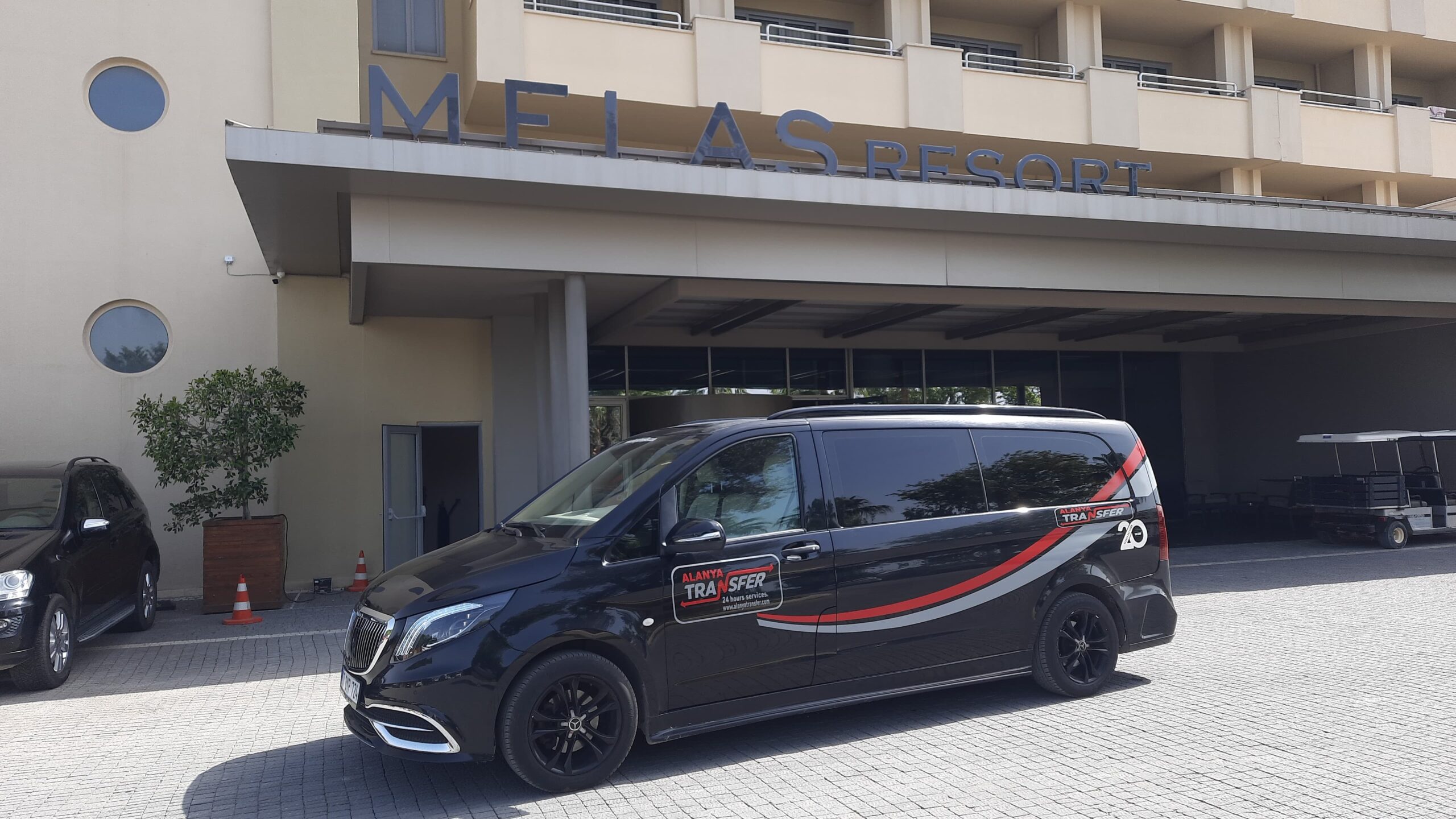 Enjoy Seamless 247 Transfers from Kaş to Kundu with Private Comfort and Professional Drivers