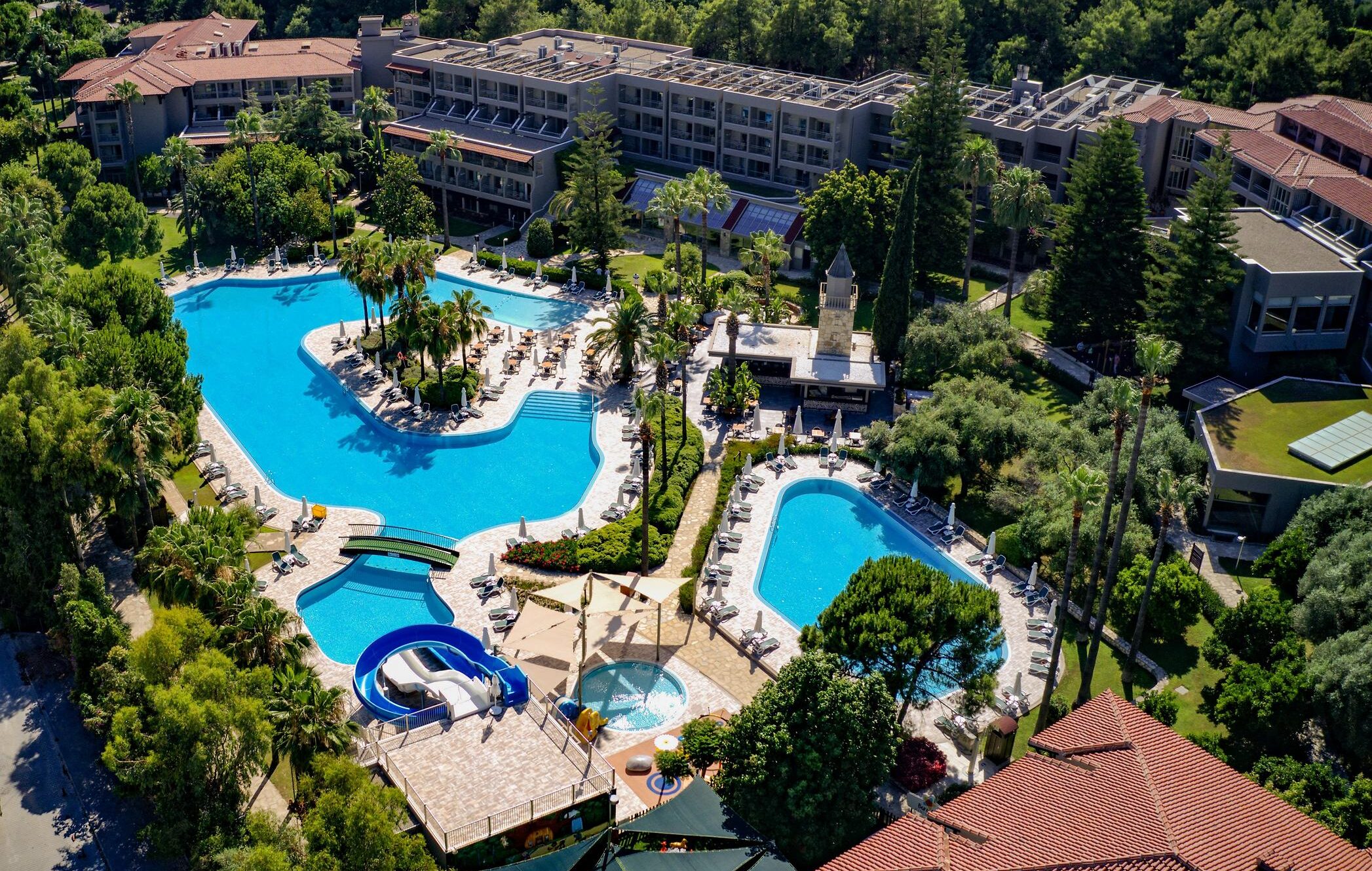 Experience Seamless Luxury Travel from Antalya AYT Airport to Barut Hemera Side with VIP Transfer Services