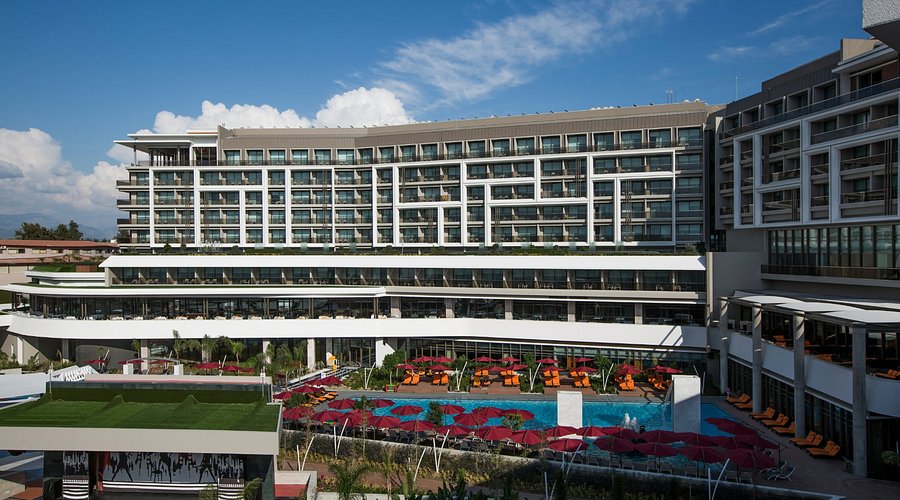 Seamless VIP Transfers from Antalya AYT Airport to The Sense De Luxe Hotel in Side Luxury Travel with