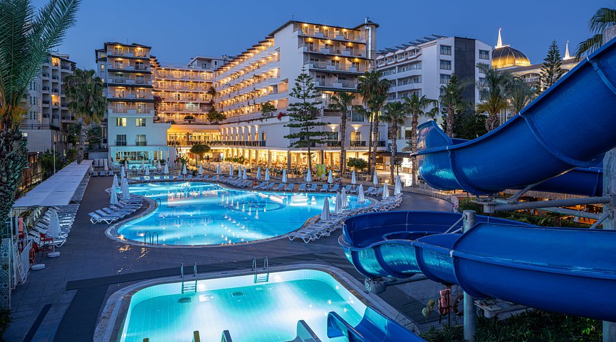 Seamless VIP Travel Experience from Antalya AYT Airport to Holiday Park Resort Okurcalar with Our Luxurious Private Transfer Services