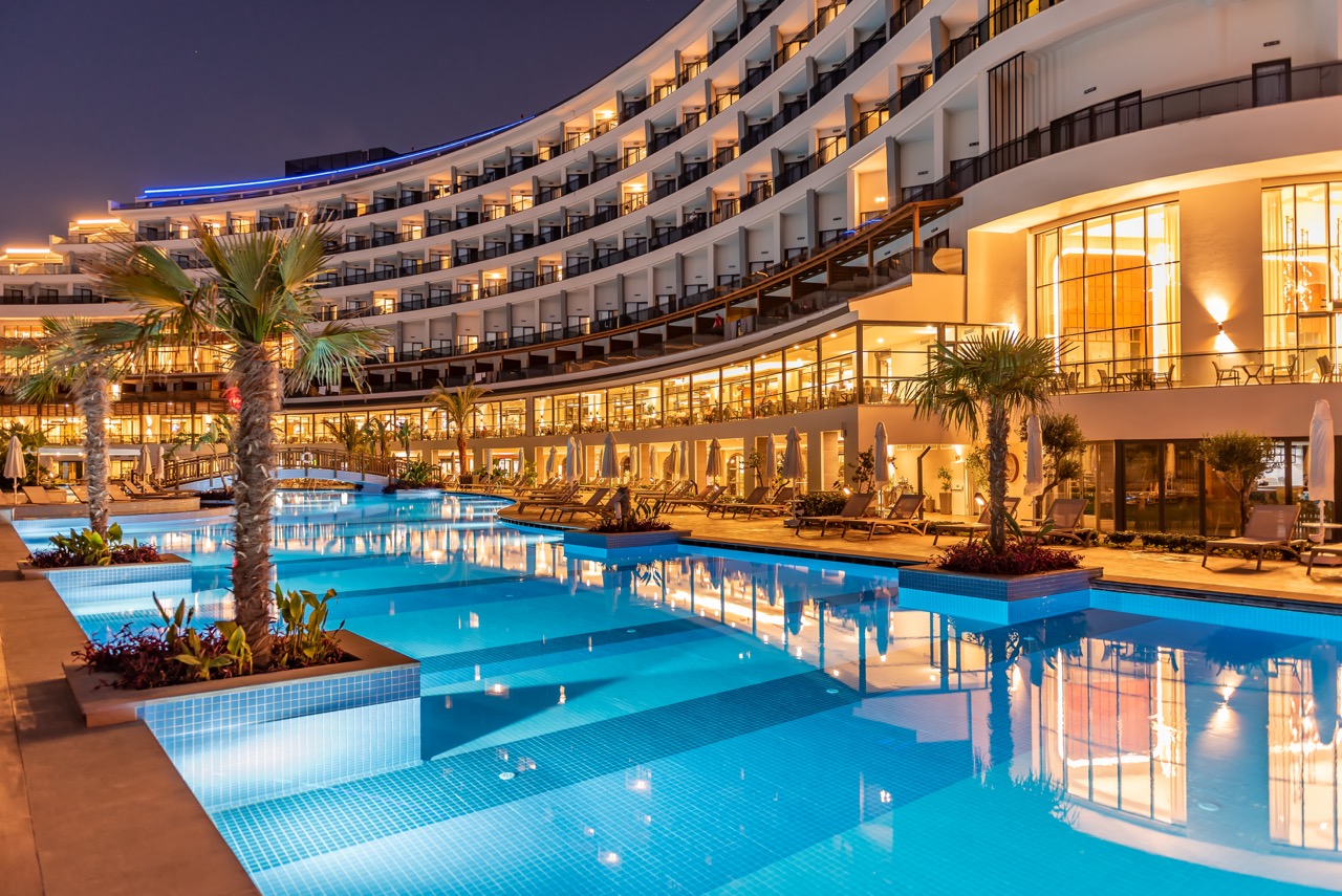 Start Your Luxury Holiday Right VIP Transfer Services from Antalya AYT Airport to Seaden Quality Resort Side with 24 7 Comfort and Style