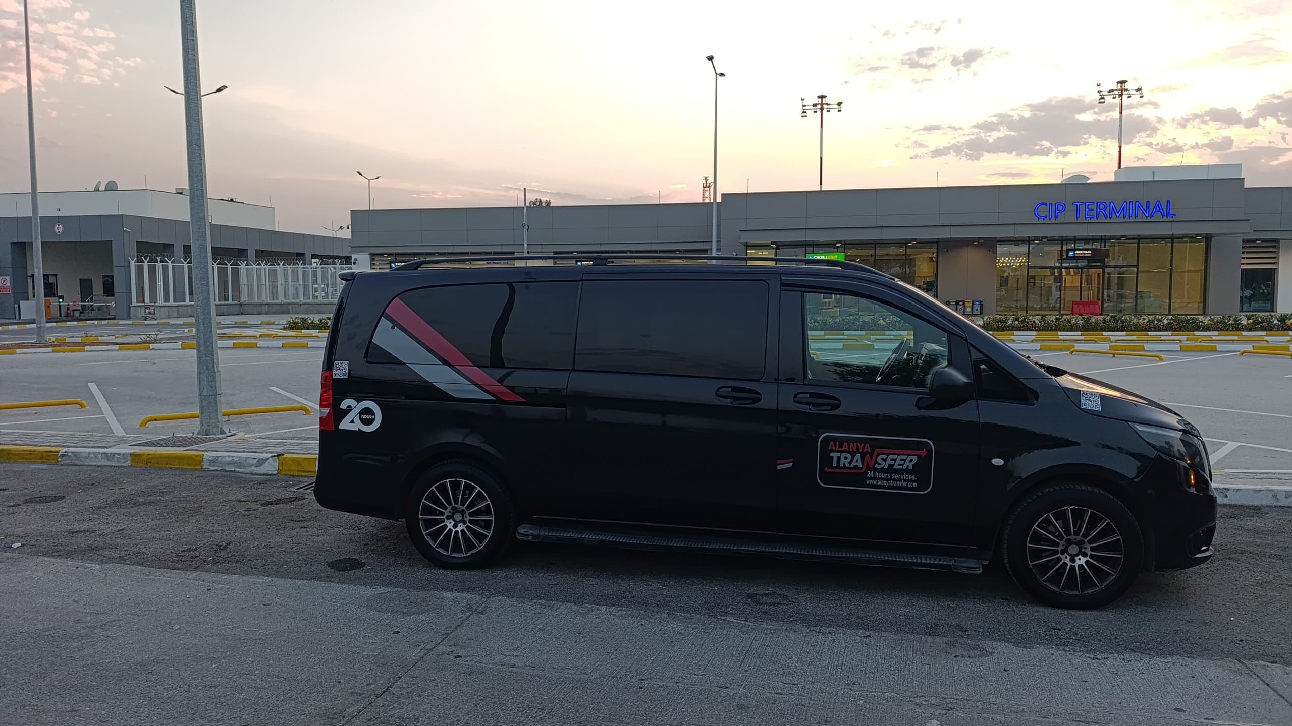 Effortless VIP Travel Experience from Antalya AYT Airport to Barış Apartmanı in Alanya with alanyatransfer.com