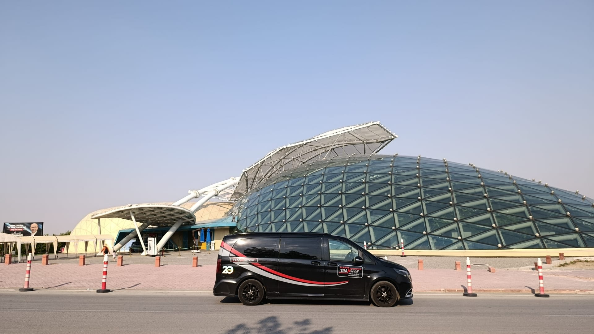 Enjoy Reliable and Comfortable Journeys Anytime with 247 Private Transfer Services from Kundu to Alanya