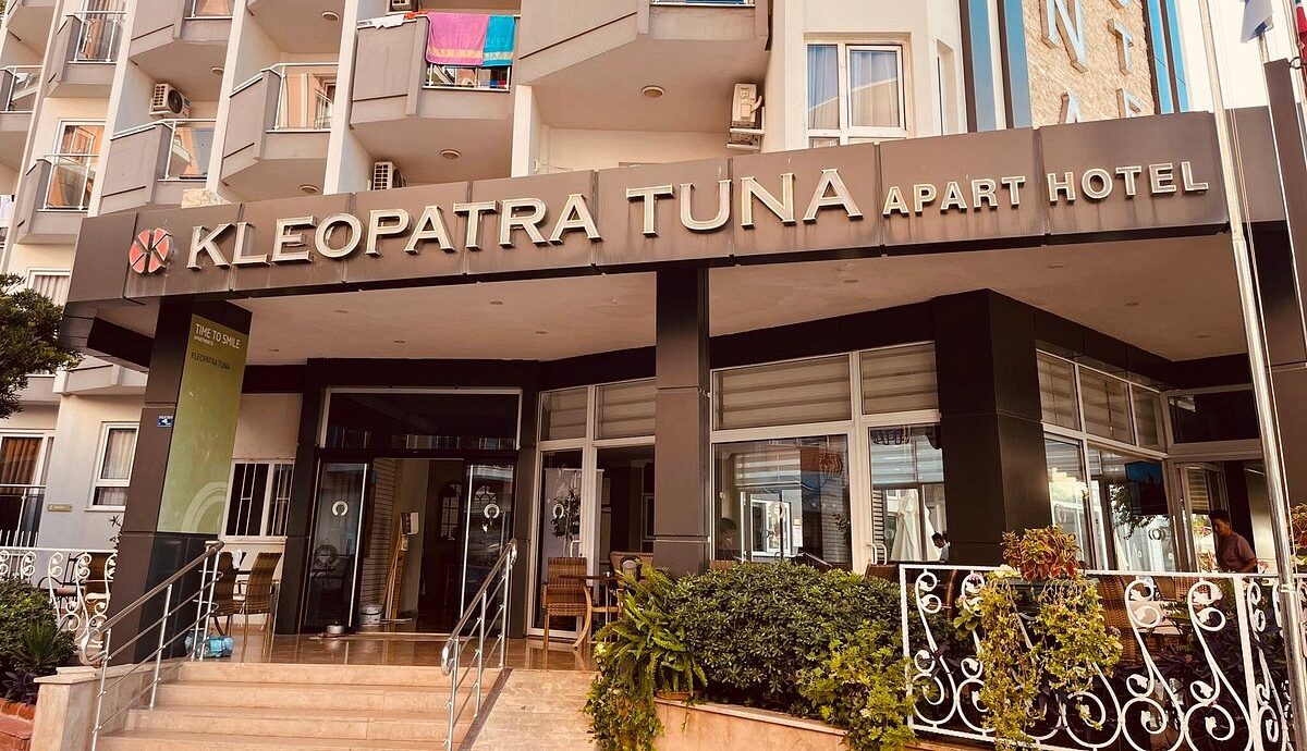 Enjoy Stress Free VIP Transfers from Antalya AYT Airport to Kleopatra Tuna Apart Hotel in Alanya