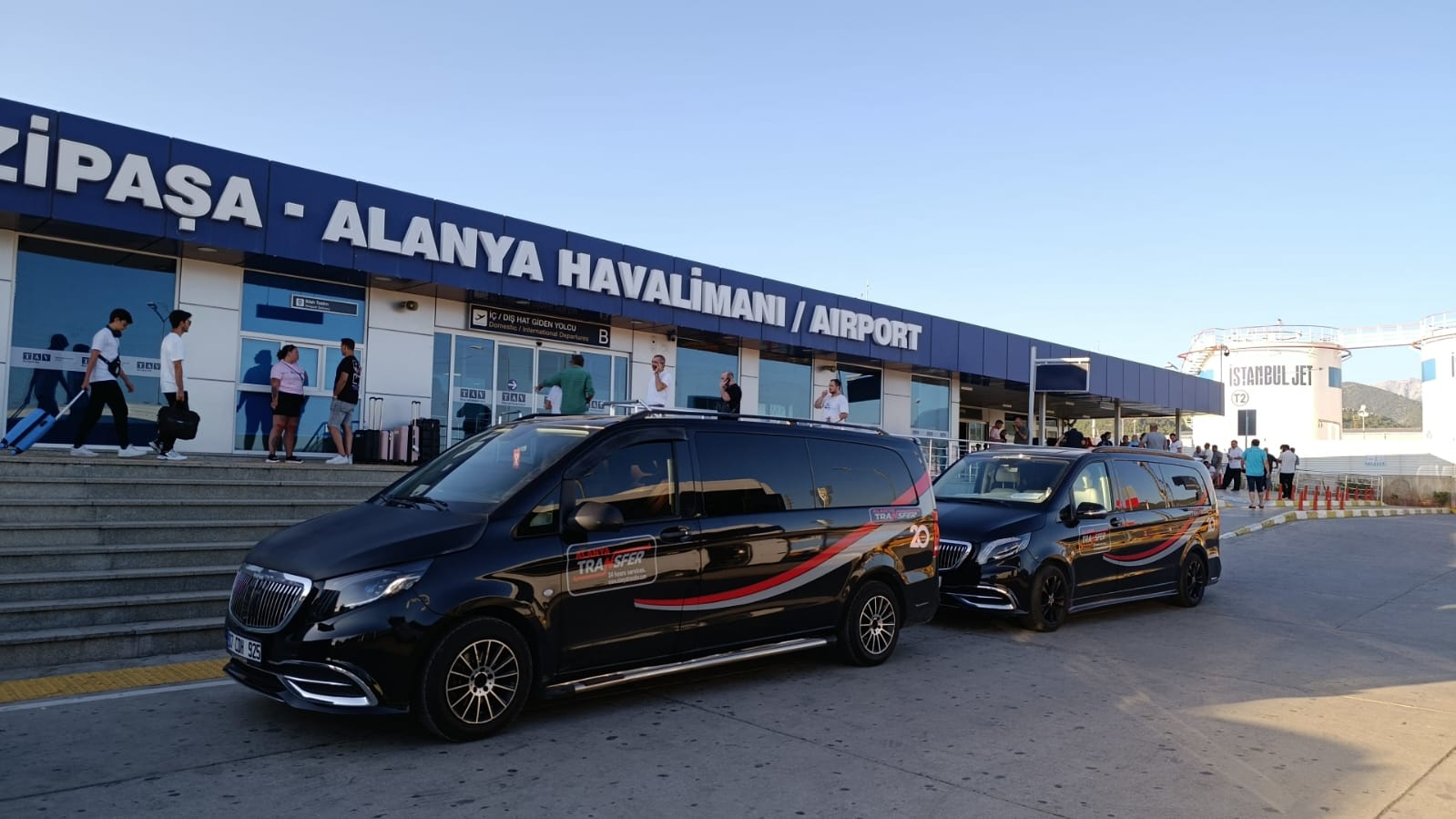 Enjoy a Smooth and Private Journey from Gazipaşa Alanya Airport to World Cuisine Restaurant in Kargıcak with Tailored Transfer Services by alanyatransfer.com