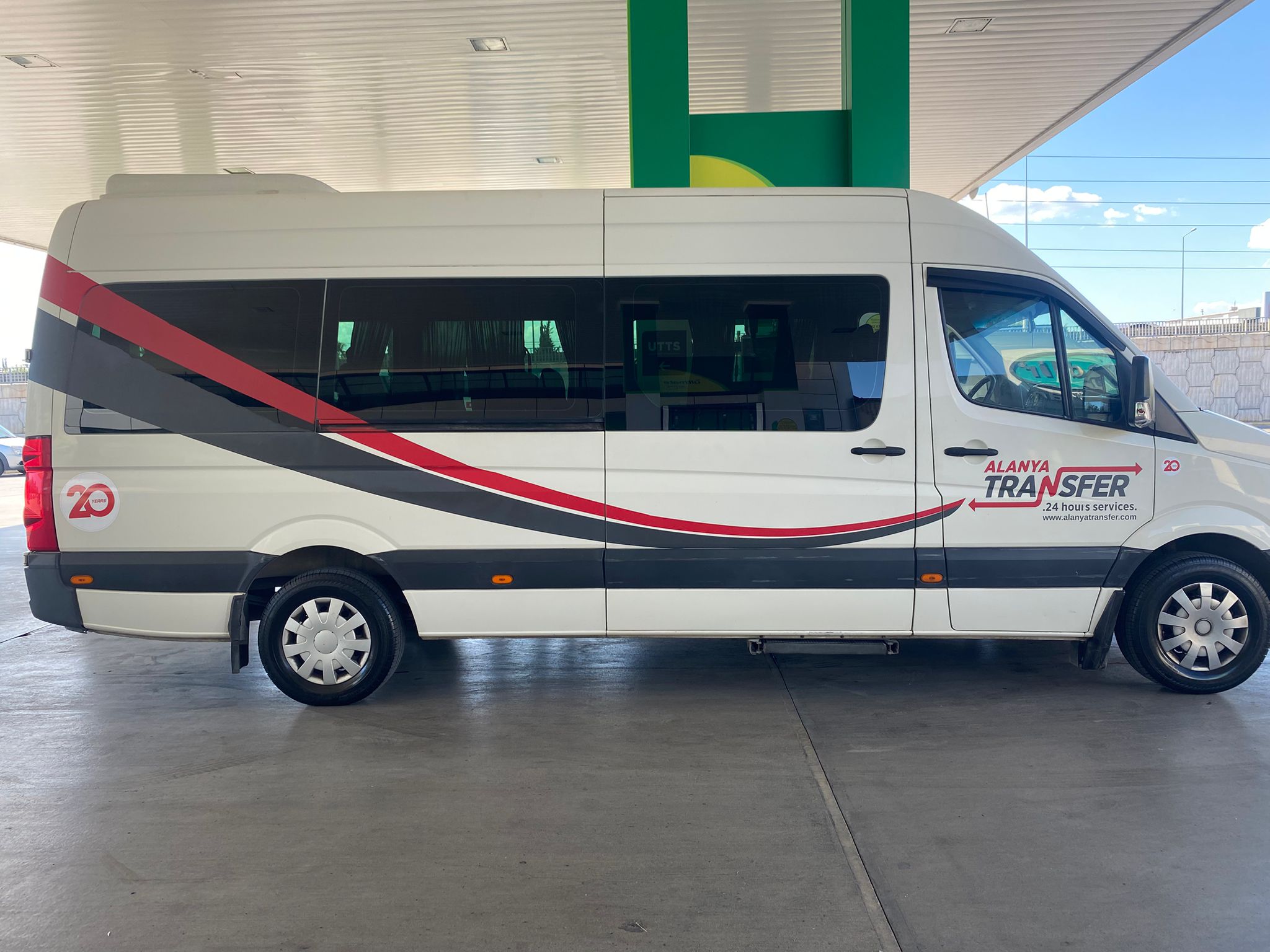 Experience the Comfort of 724 Private Transfer from Kalkan to Tekirova with Professional Chauffeur Service