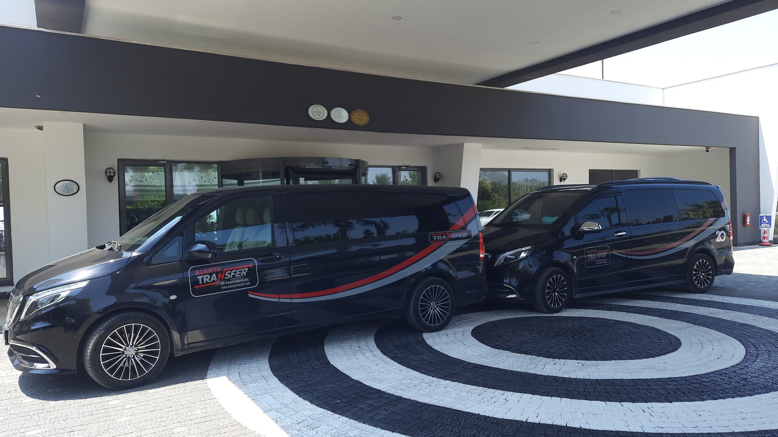 Hassle Free Arrival and Scenic Convenience Private Transfer from Gazipaşa Alanya Airport to Dimçayı Beyaz Saray Picnic Restaurant for a Refreshing Start