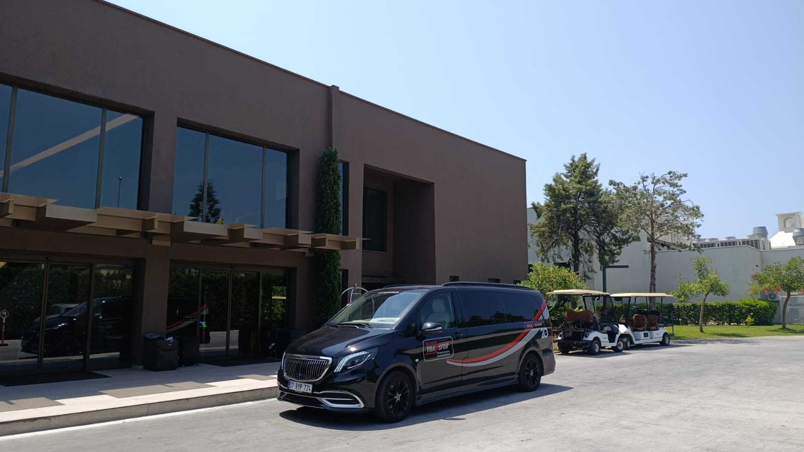 Luxury VIP Transfers from Antalya AYT Airport to Ela Excellence Resort Belek A Premium Travel Experience with alanyatransfer.com
