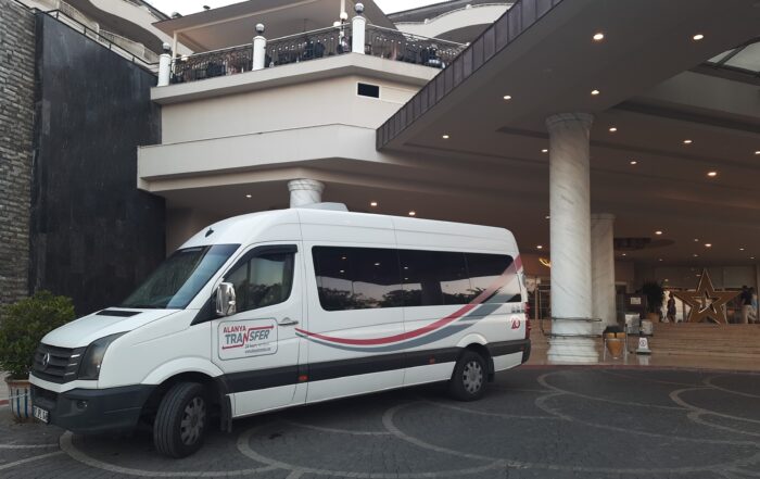 Private and Punctual Transfer Services from Gazipaşa Airport to Mojito Restaurant in Mahmutlar Book Easily with alanyatransfer.com