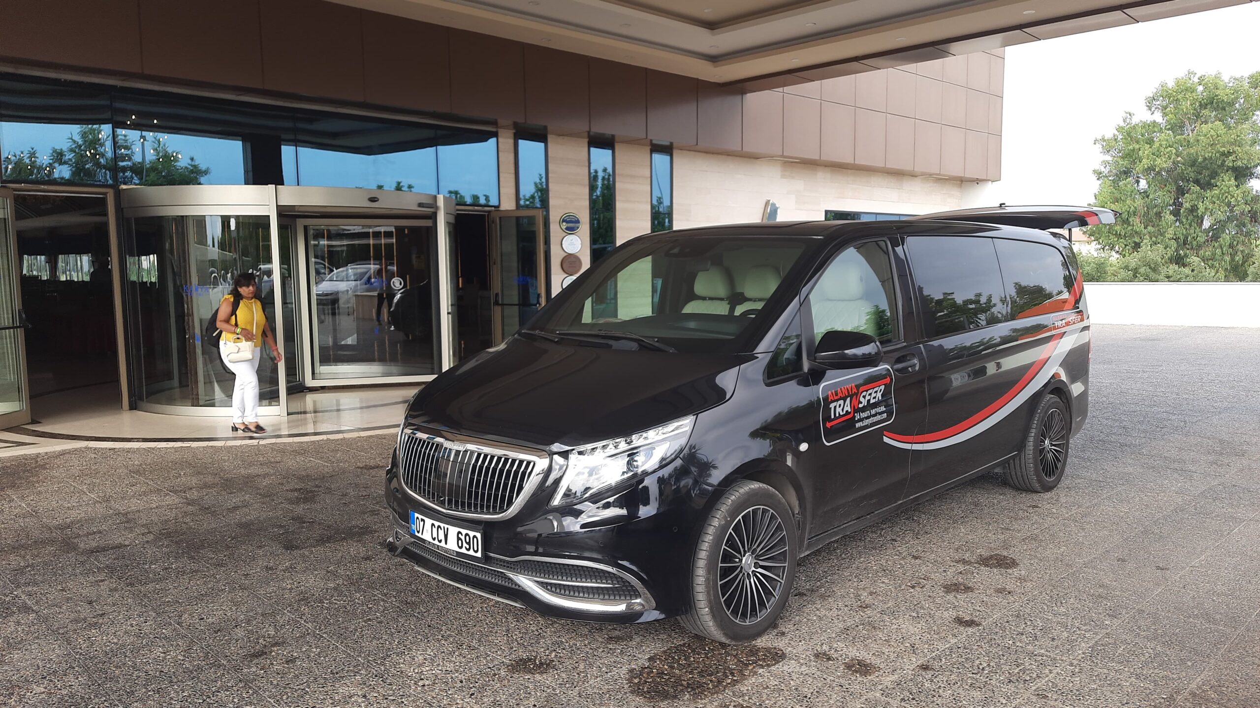 Reliable and Comfortable 247 Transfer Services from Konyaaltı to Alanya Your Gateway to a Stress Free Journey with alanyatransfer.com