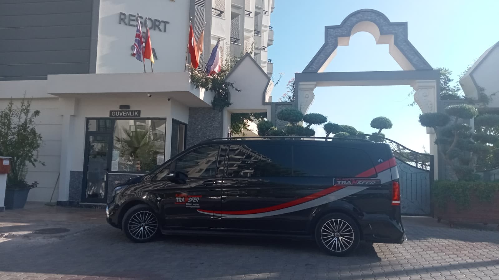 Antalya AYT Airport to Cennet Apart Otel Side VIP Transfer Services Luxury and Comfort