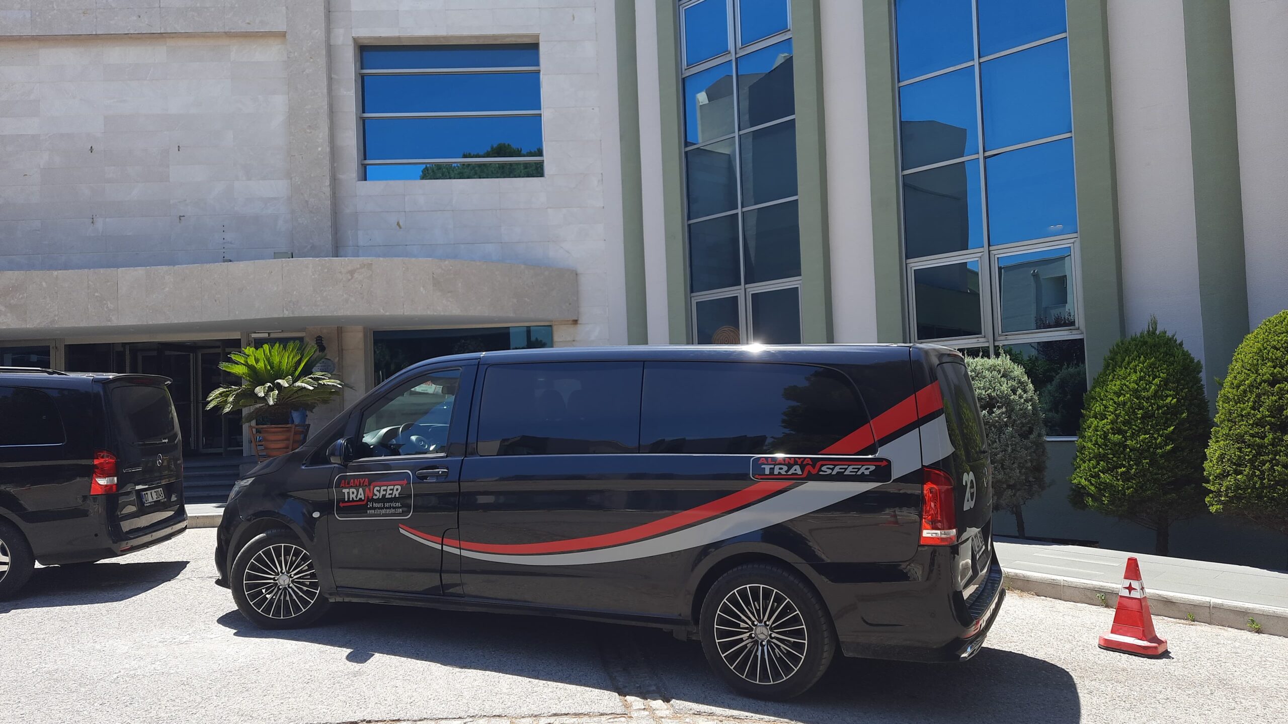 Comfortable and Direct Gazipaşa Alanya Airport to Blue Mare Residence Demirtaş Private Transfer Services for Hassle Free Travel