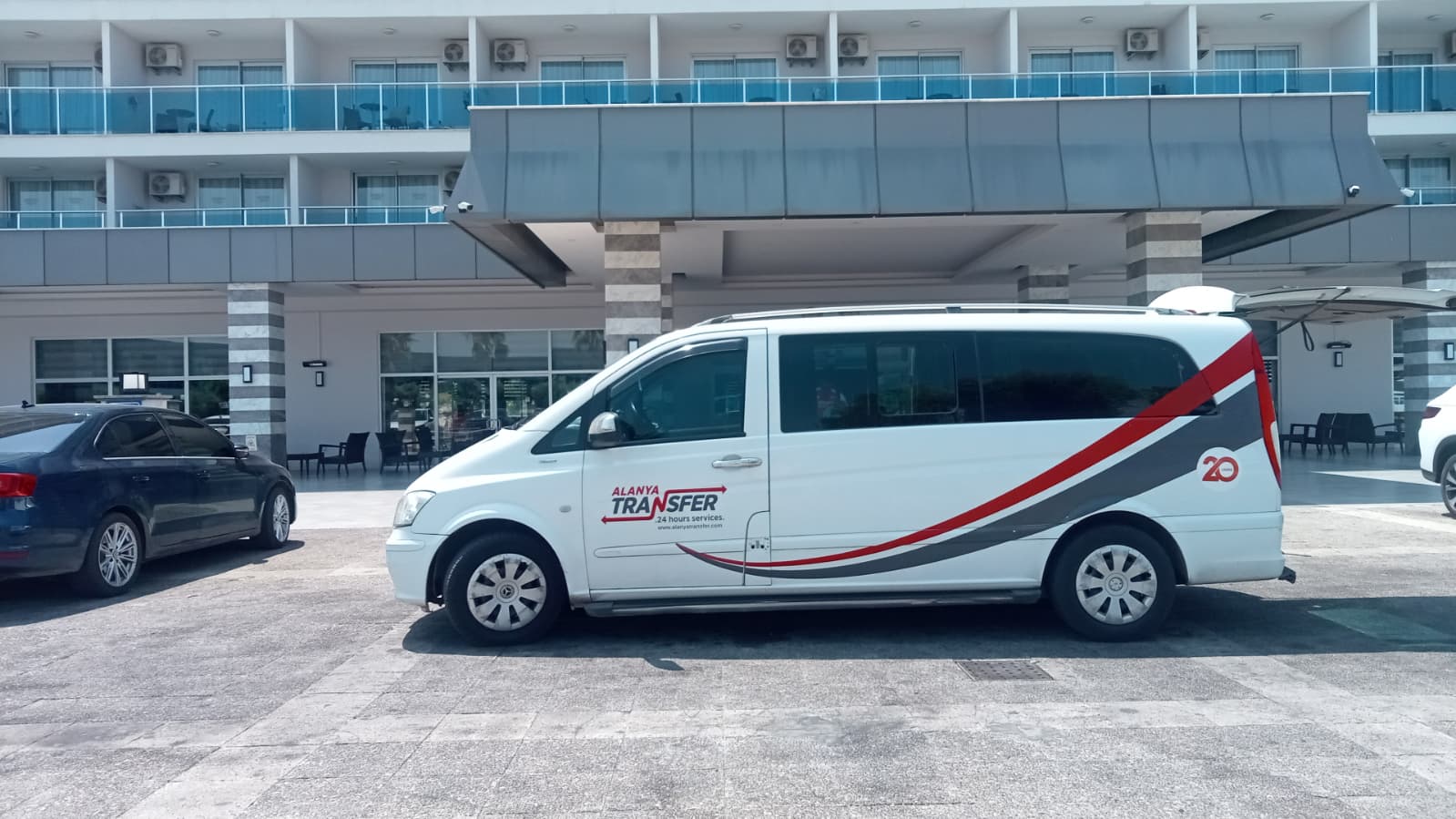 Comfortable and Stress Free Private Transfer Services from Gazipaşa Alanya Airport to Ecology Residence Complex in Mahmutlar