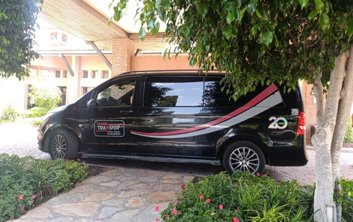 Experience Premium VIP Transfer Services from Antalya AYT Airport to Beach Hotel Erkurt in Avsallar for a Smooth and Stylish Arrival