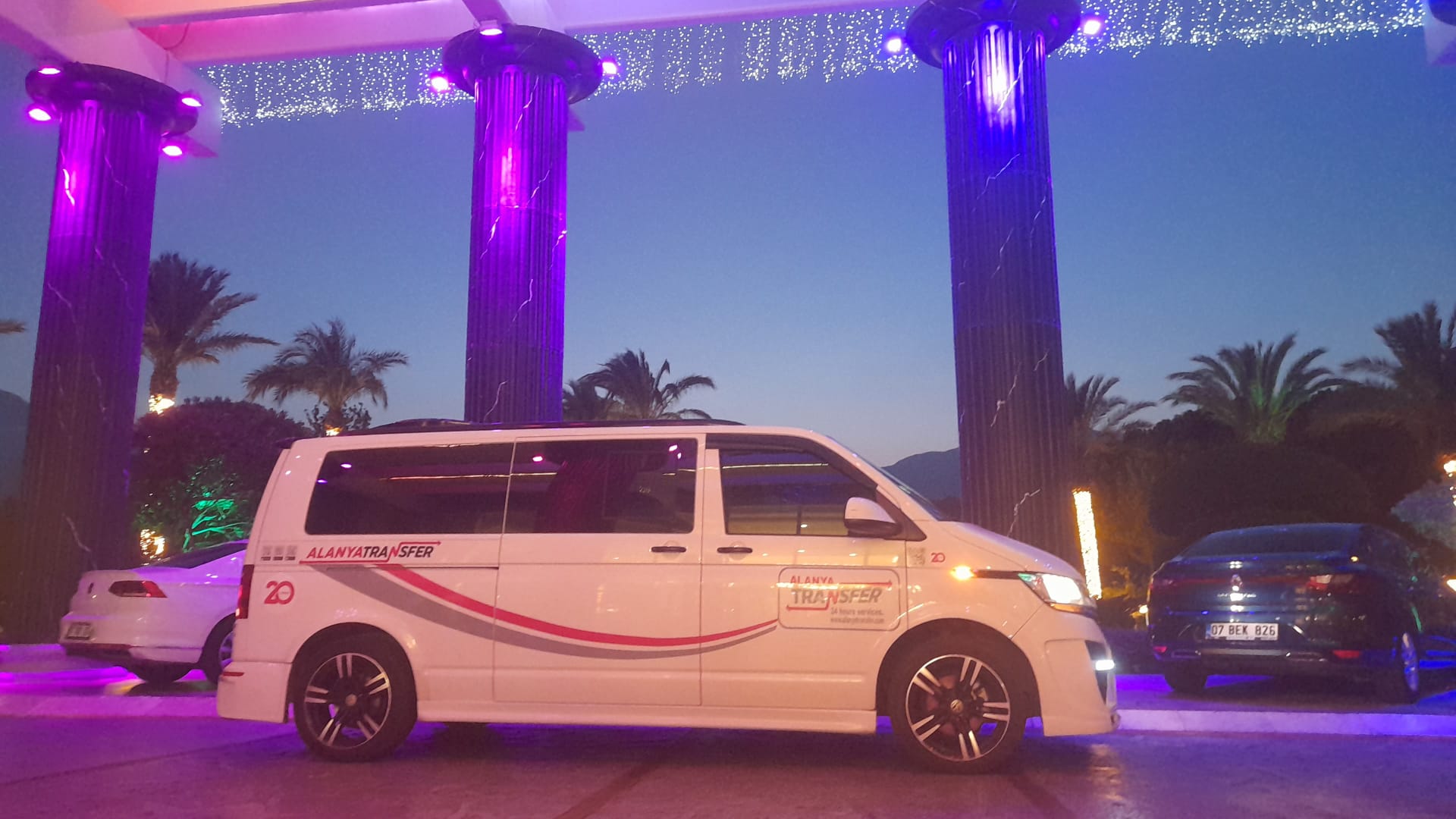 Luxury, Comfort, and Convenience VIP Transfer Services from Antalya AYT Airport to Kriti Hotel in Muratpaşa for a First Class Arrival Experience