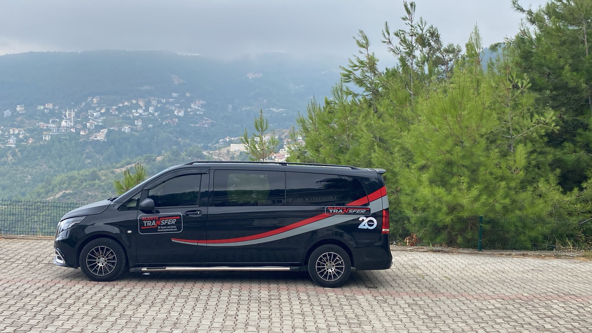Private Transfer Services from Gazipaşa Alanya Airport to Moonlight Hotel Oba Enjoy a Smooth and Personalized Ride with AlanyaTransfer.com