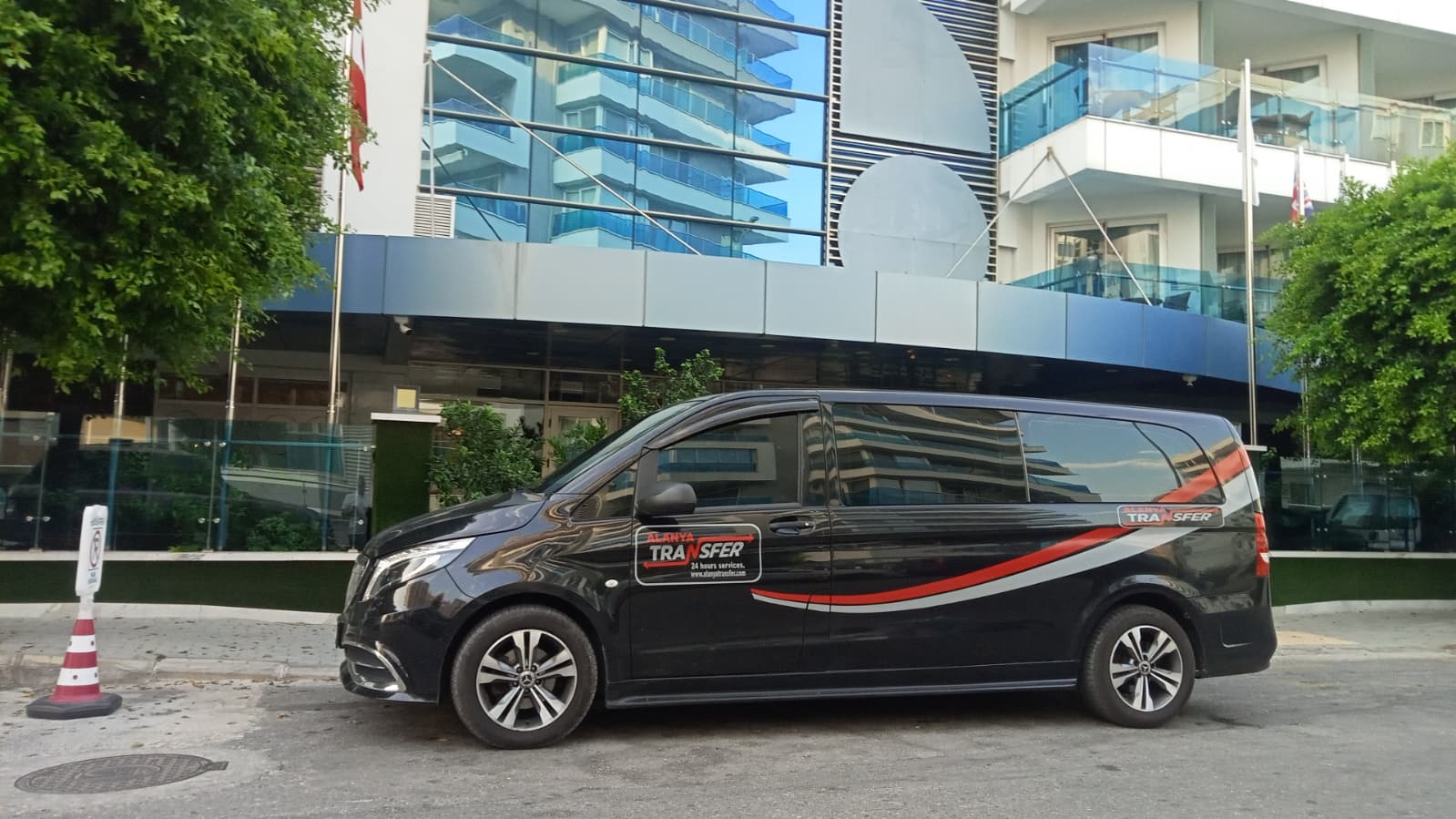 Reliable and Comfortable Gazipaşa Alanya Airport to Seda Park Residence Avsallar Private Transfer Services for a Hassle Free Vacation Start