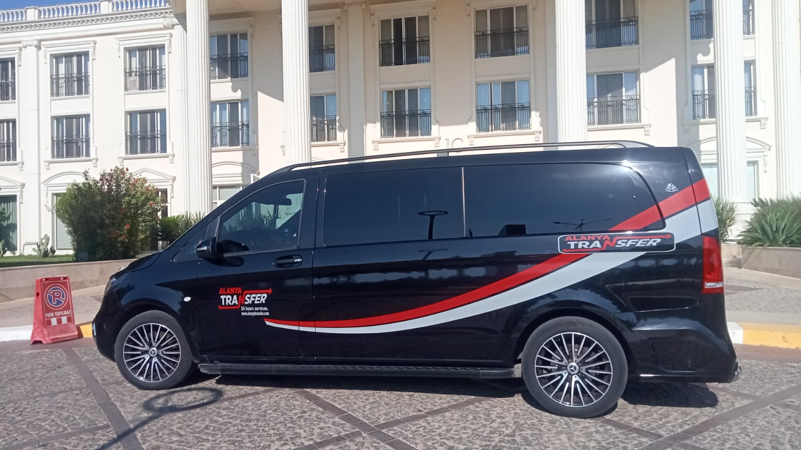 Antalya AYT Airport to Luggage Storage Alanya City Centre VIP Transfer Services with alanyatransfer.com Perfect Comfort and Punctuality